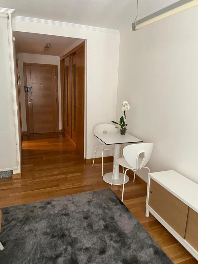 Estudio Parking Centro Puerta Del Sol Vigo Luaran gambar