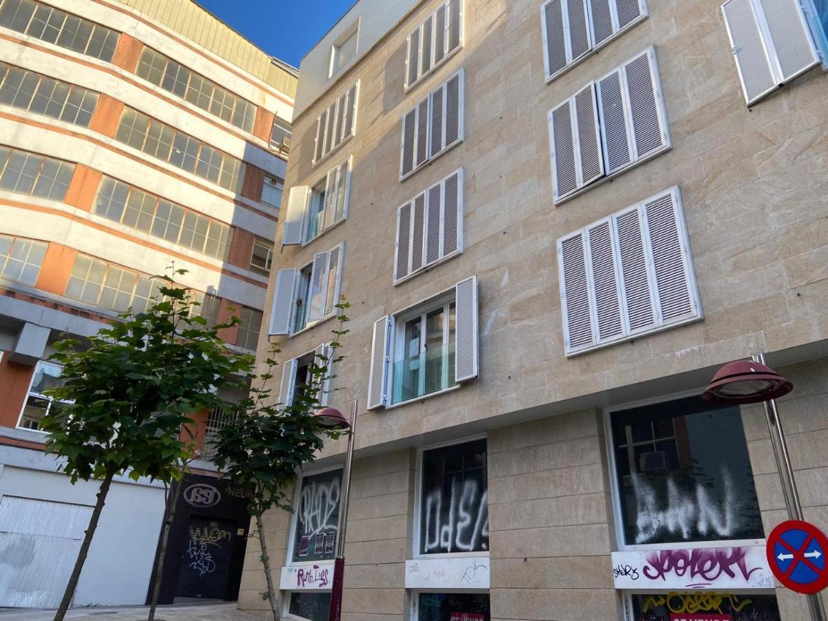 Estudio Parking Centro Puerta Del Sol Vigo Luaran gambar