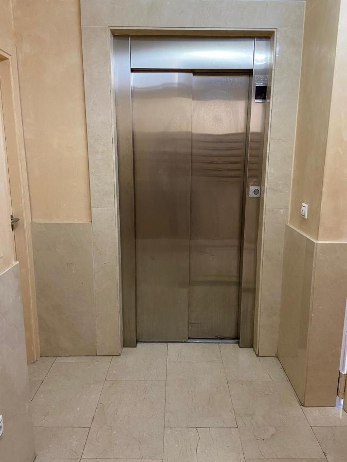 Estudio Parking Centro Puerta Del Sol Vigo Luaran gambar