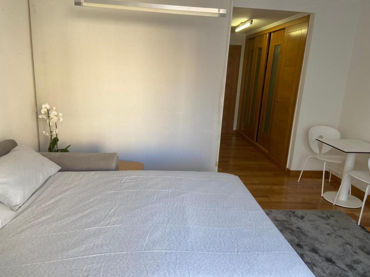 Estudio Parking Centro Puerta Del Sol Vigo Luaran gambar